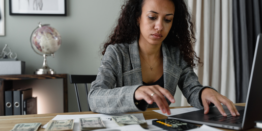 Managing Finances in Your 20s: Budgeting and Saving Strategies